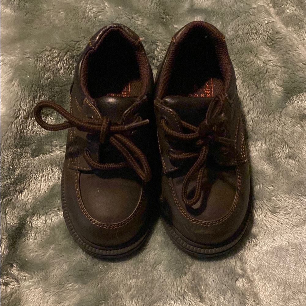Kids Brown Lace-Up Shoes